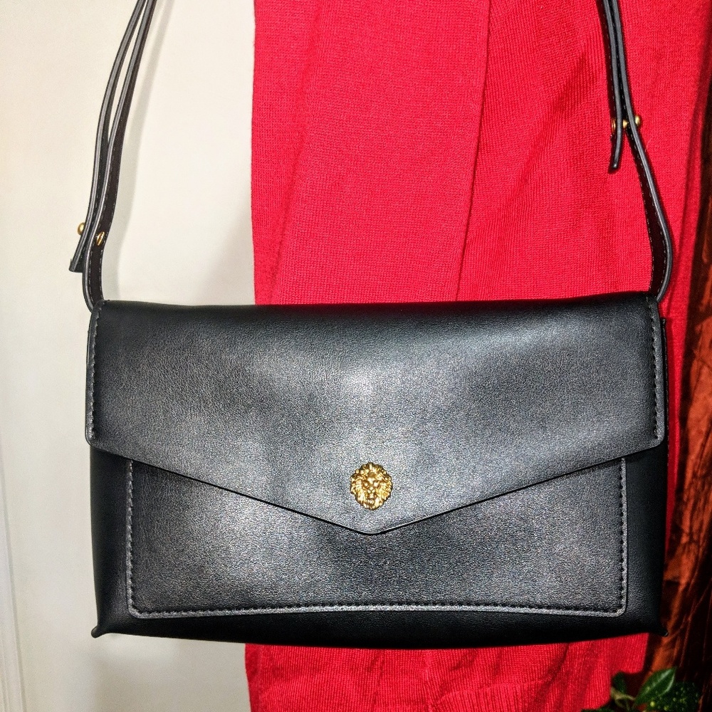 ⬇️💲Anne Klein shoulder/hand bag